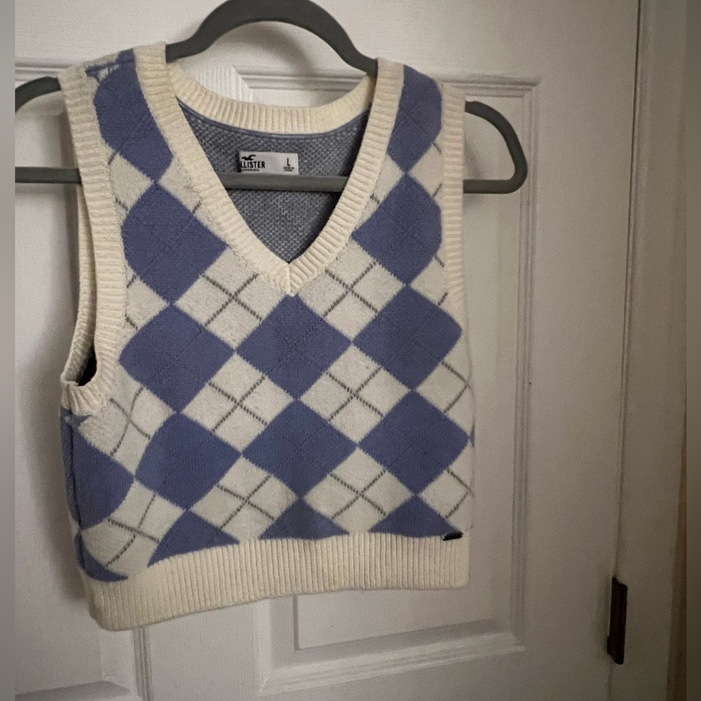 Hollister blue and white/cream sweater vest